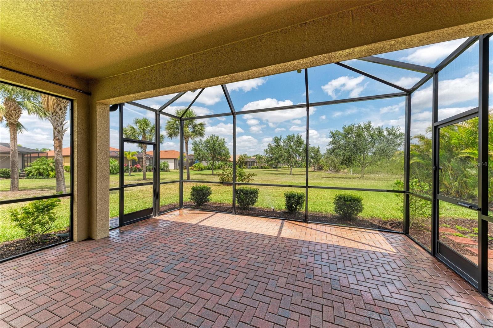 10111 MALACHITE DR, BRADENTON, FL — photo 37