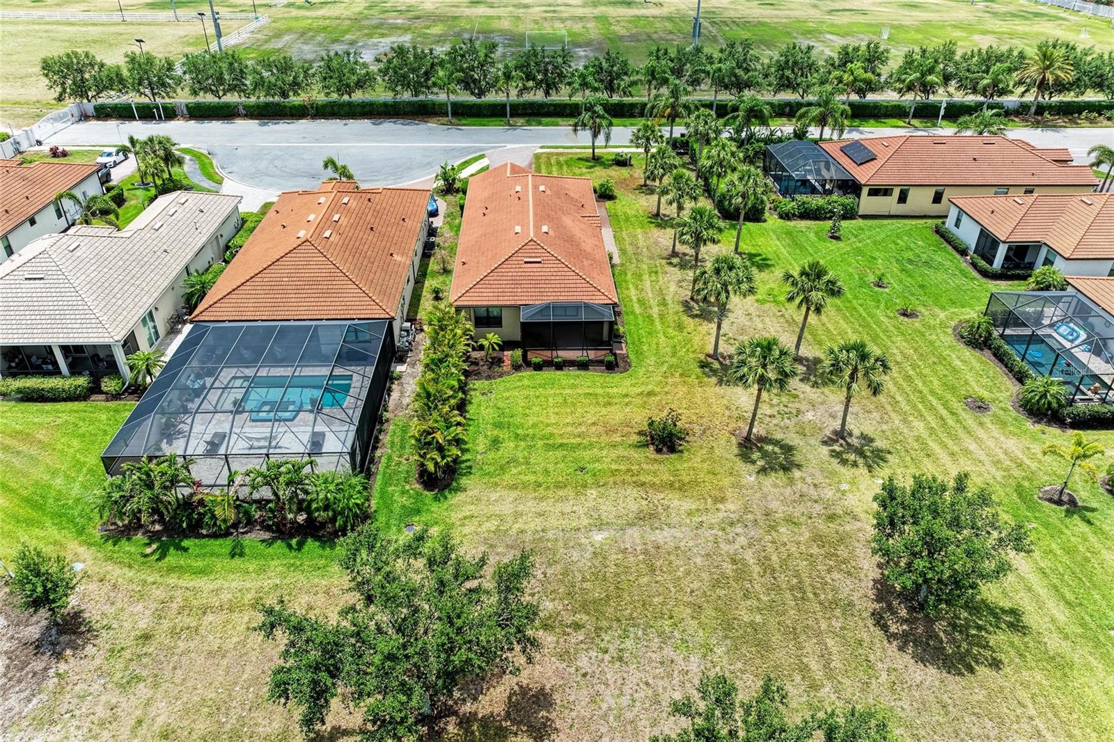 10111 MALACHITE DR, BRADENTON, FL — photo 41