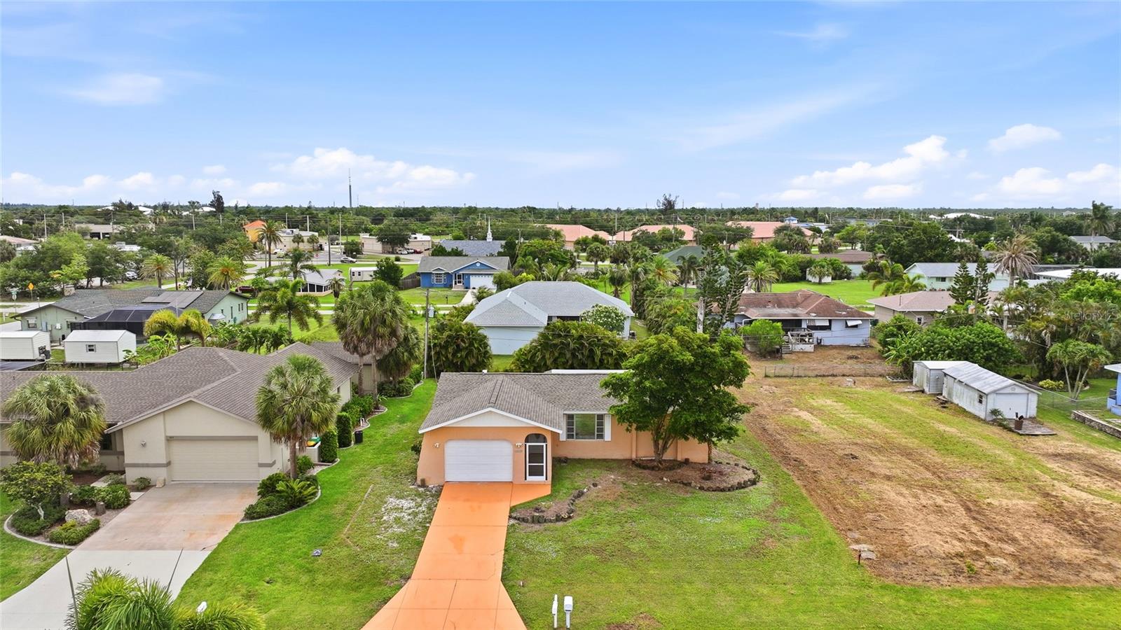 2620 WISTERIA PL, PUNTA GORDA, FL — photo 2