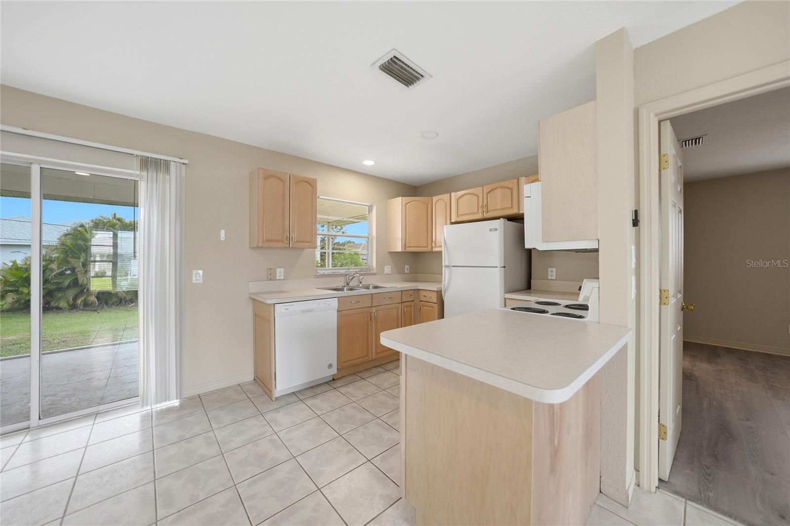 2620 WISTERIA PL, PUNTA GORDA, FL — photo 9