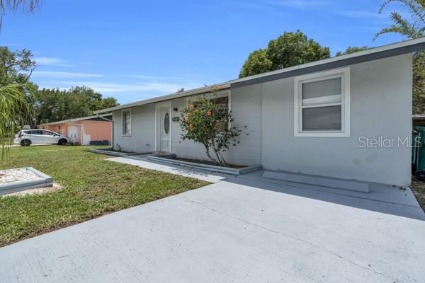 18634 GOODMAN CIR, PORT CHARLOTTE, FL — photo 3