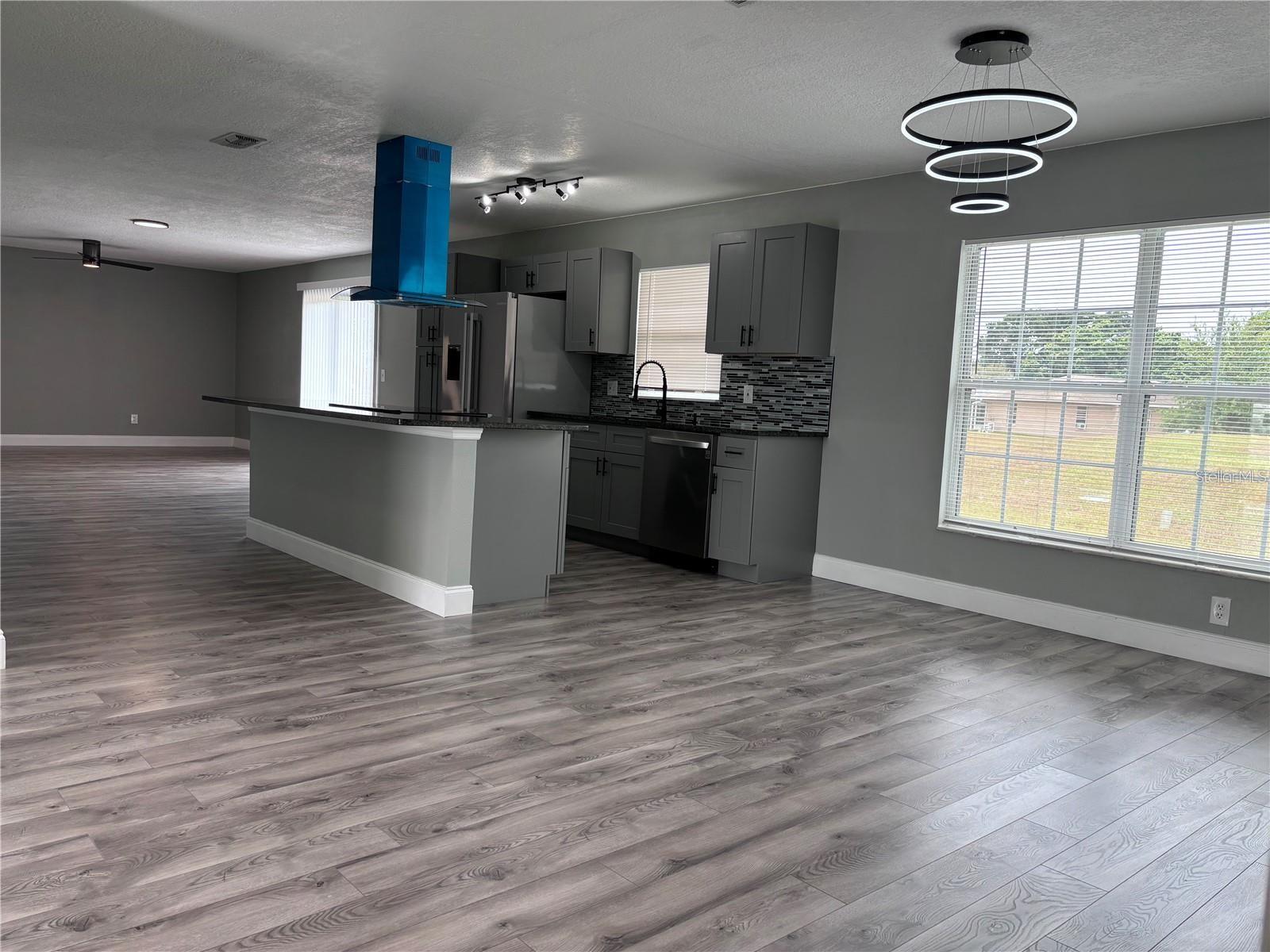 134 PANSY CT, KISSIMMEE, FL — photo 3