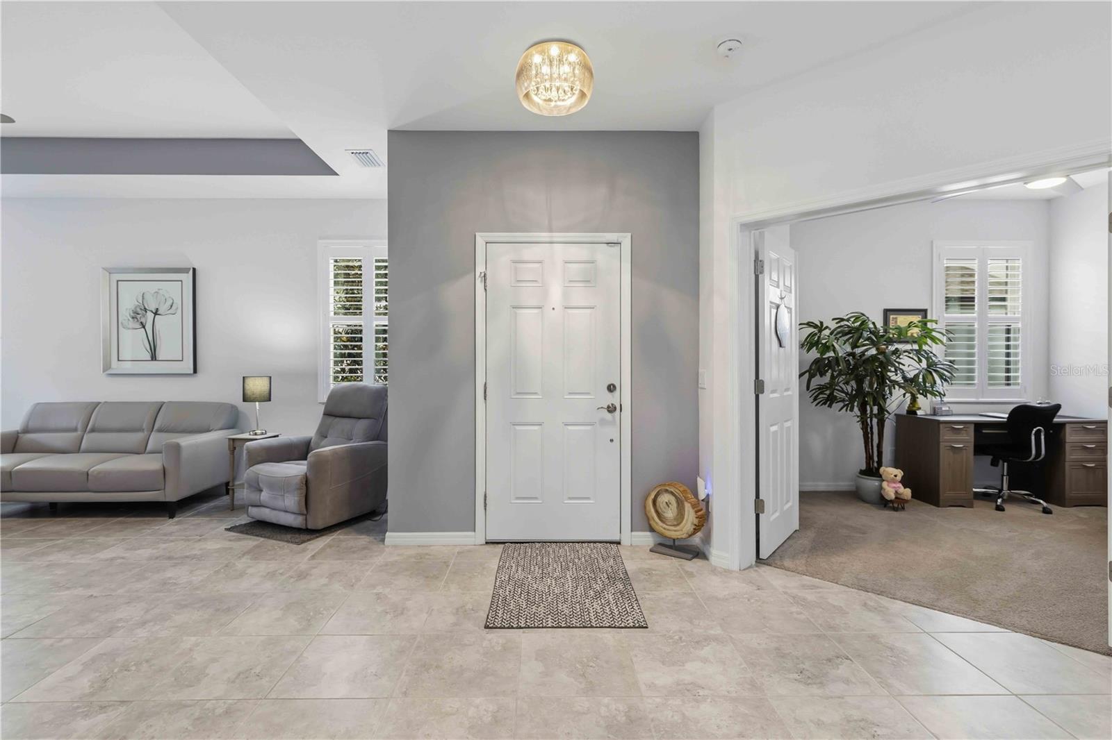 8512 CACHE DR, SARASOTA, FL — photo 6
