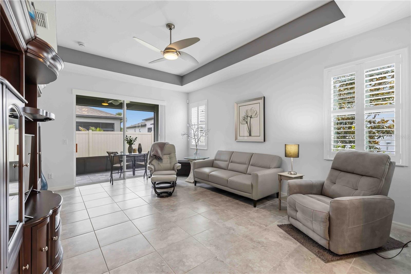 8512 CACHE DR, SARASOTA, FL — photo 7