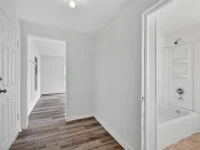 527 E LEMON AVE — photo 34
