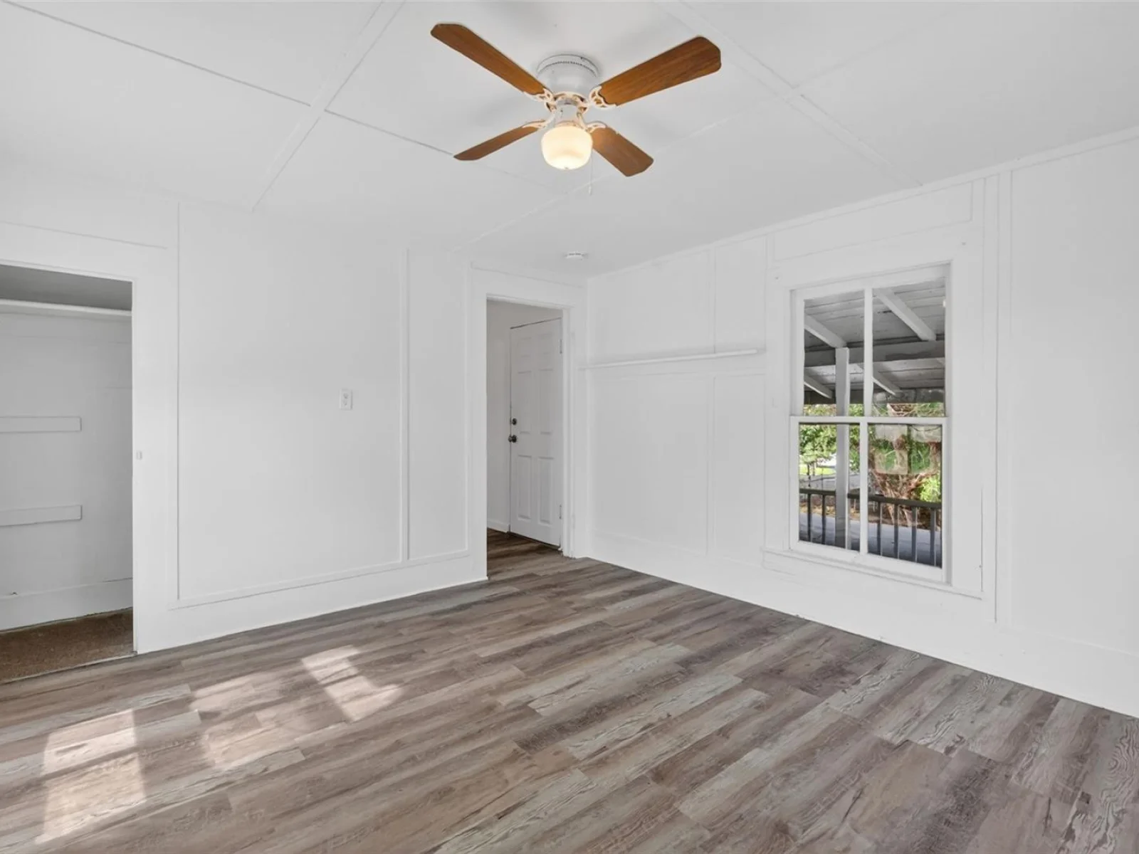527 E LEMON AVE, EUSTIS, FL — photo 36