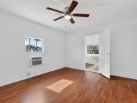 527 E LEMON AVE — photo 43