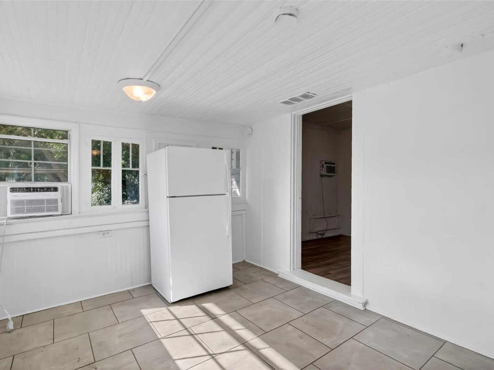 527 E LEMON AVE, EUSTIS, FL — photo 56