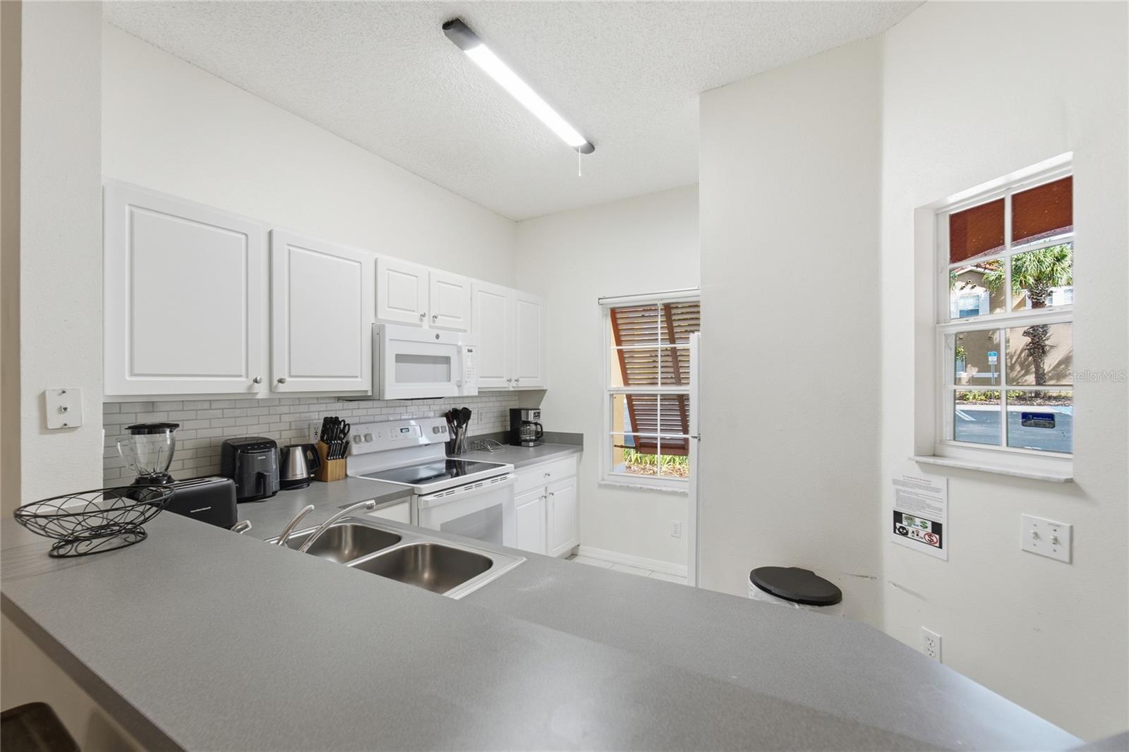 2743 SUN KEY PL, KISSIMMEE, FL — photo 4