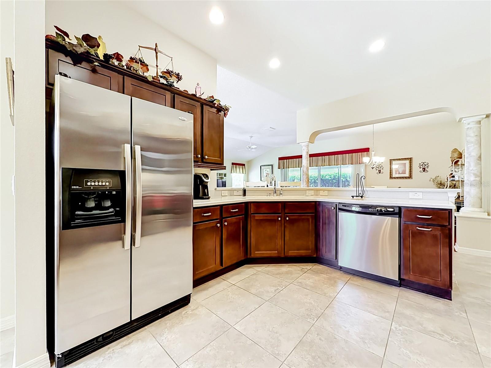 2529 EDENVILLE PATH, THE VILLAGES, FL — photo 17