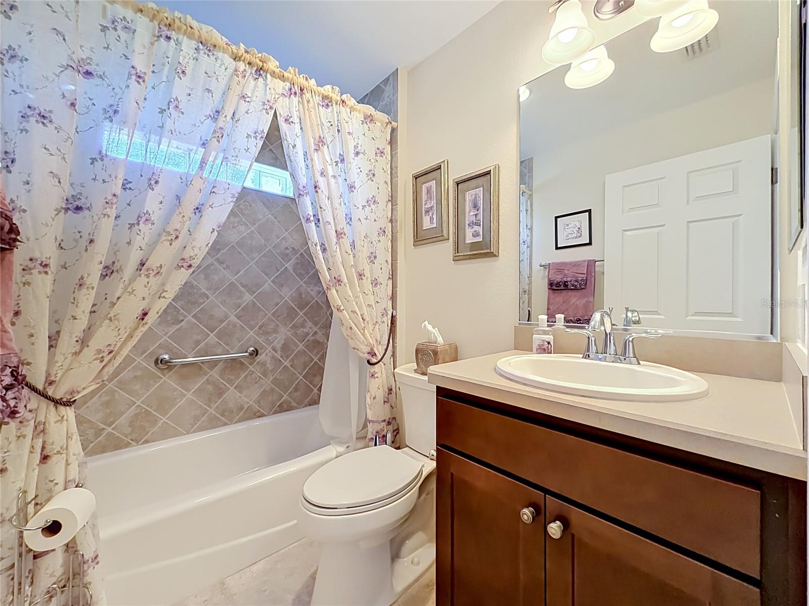 2529 EDENVILLE PATH, THE VILLAGES, FL — photo 35