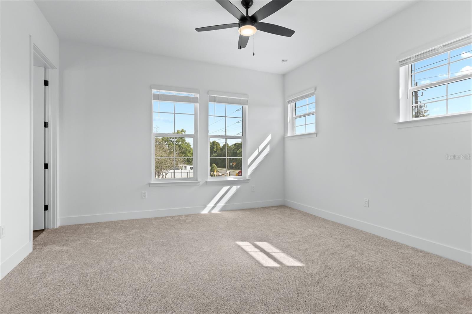 3812 FERN HOLLOW PL, TAMPA, FL — photo 20