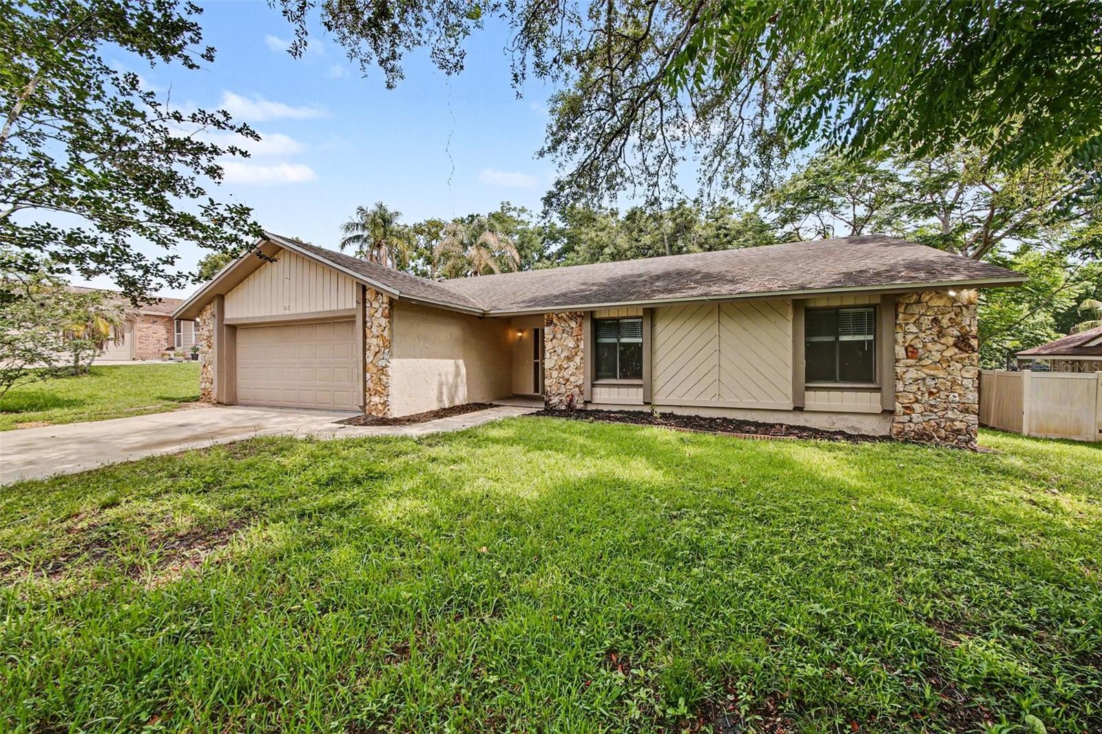 612 HEATHER BRITE CIR, APOPKA, FL — photo 2