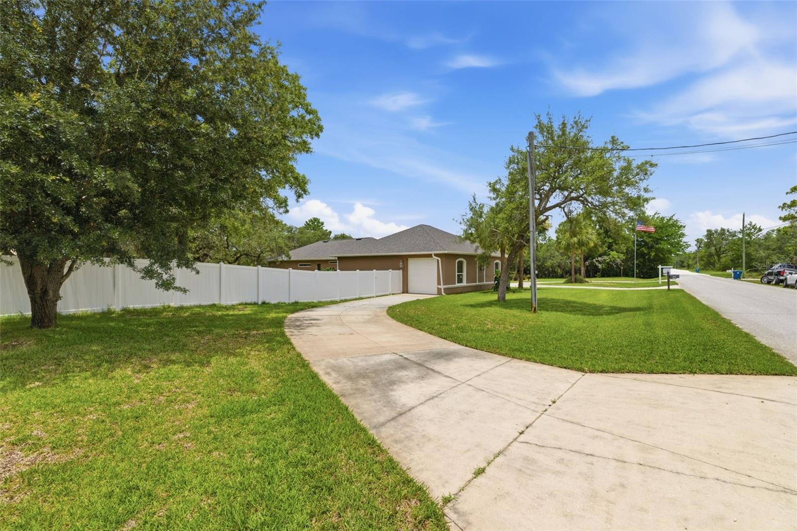 11145 MOUNTAIN MOCKINGBIRD RD, WEEKI WACHEE, FL — photo 5
