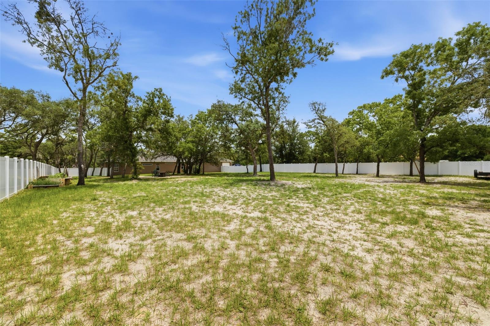 11145 MOUNTAIN MOCKINGBIRD RD, WEEKI WACHEE, FL — photo 8