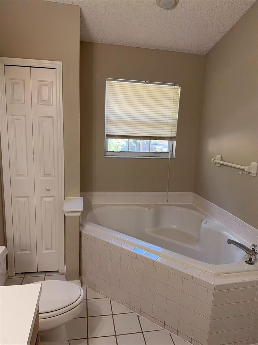 1206 N FAIRWAY DR #1206, APOPKA, FL — photo 9