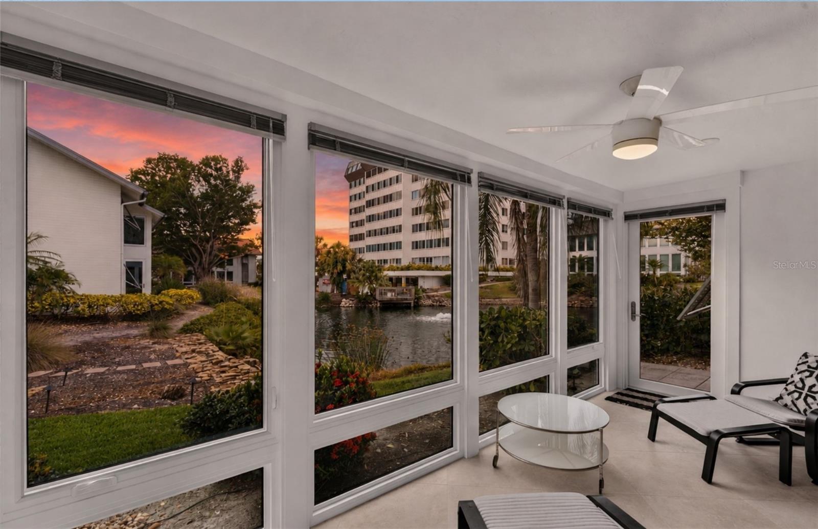 1128 W PEPPERTREE LN #111, SARASOTA, FL — photo 3