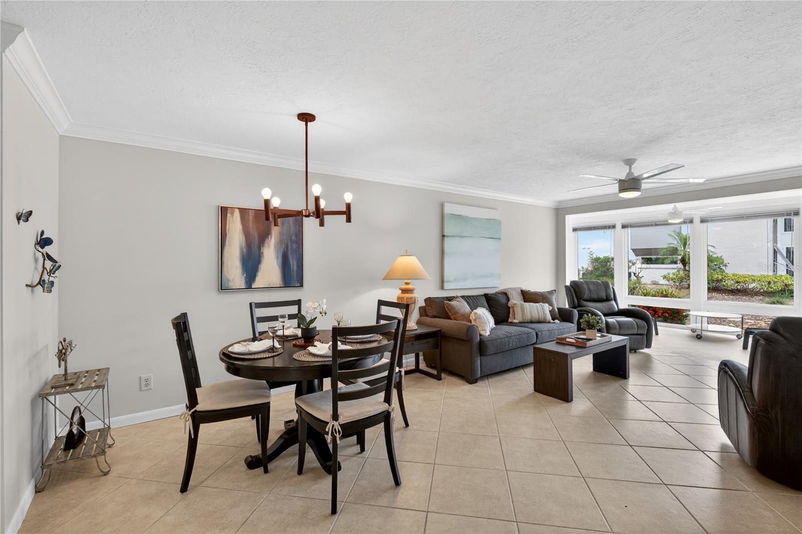 1128 W PEPPERTREE LN #111, SARASOTA, FL — photo 4