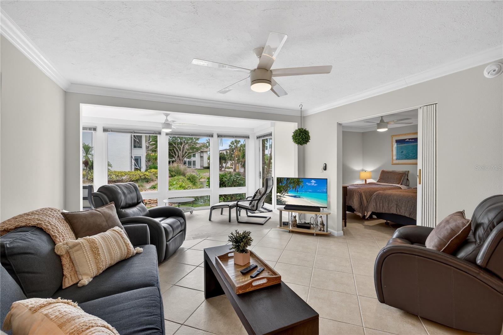 1128 W PEPPERTREE LN #111, SARASOTA, FL — photo 8