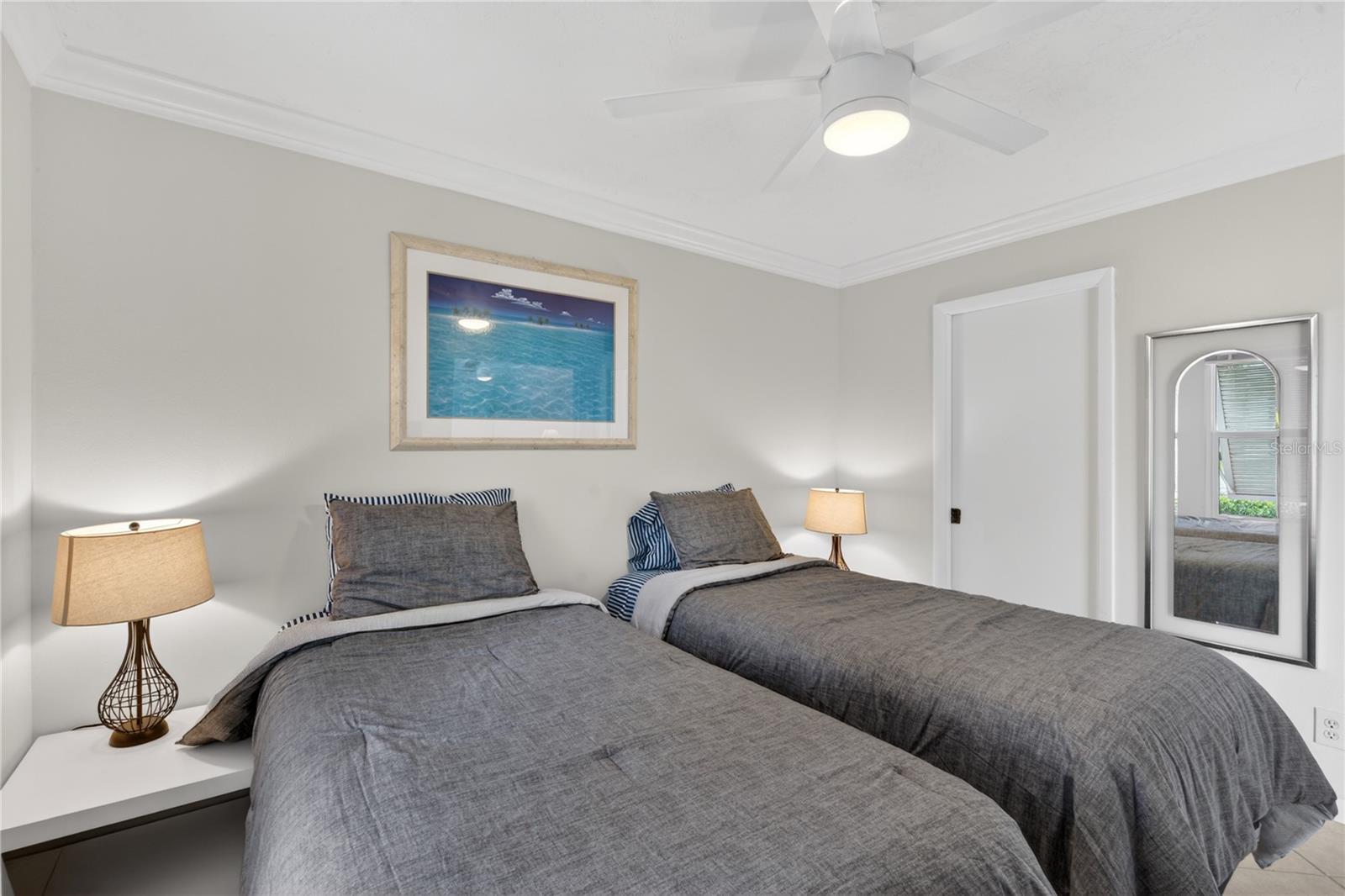 1128 W PEPPERTREE LN #111, SARASOTA, FL — photo 21
