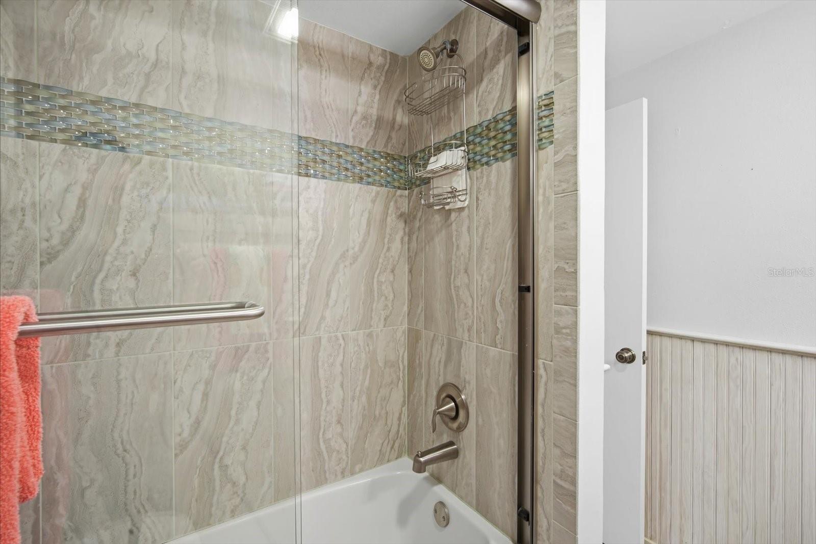 2811 AVENUE C, HOLMES BEACH, FL — photo 21