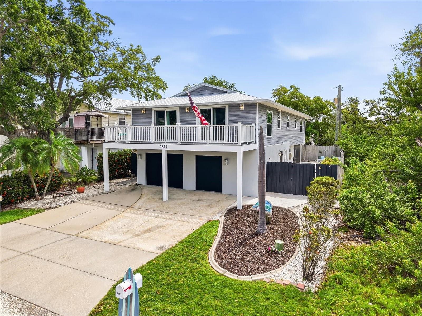 2811 AVENUE C, HOLMES BEACH, FL — photo 52