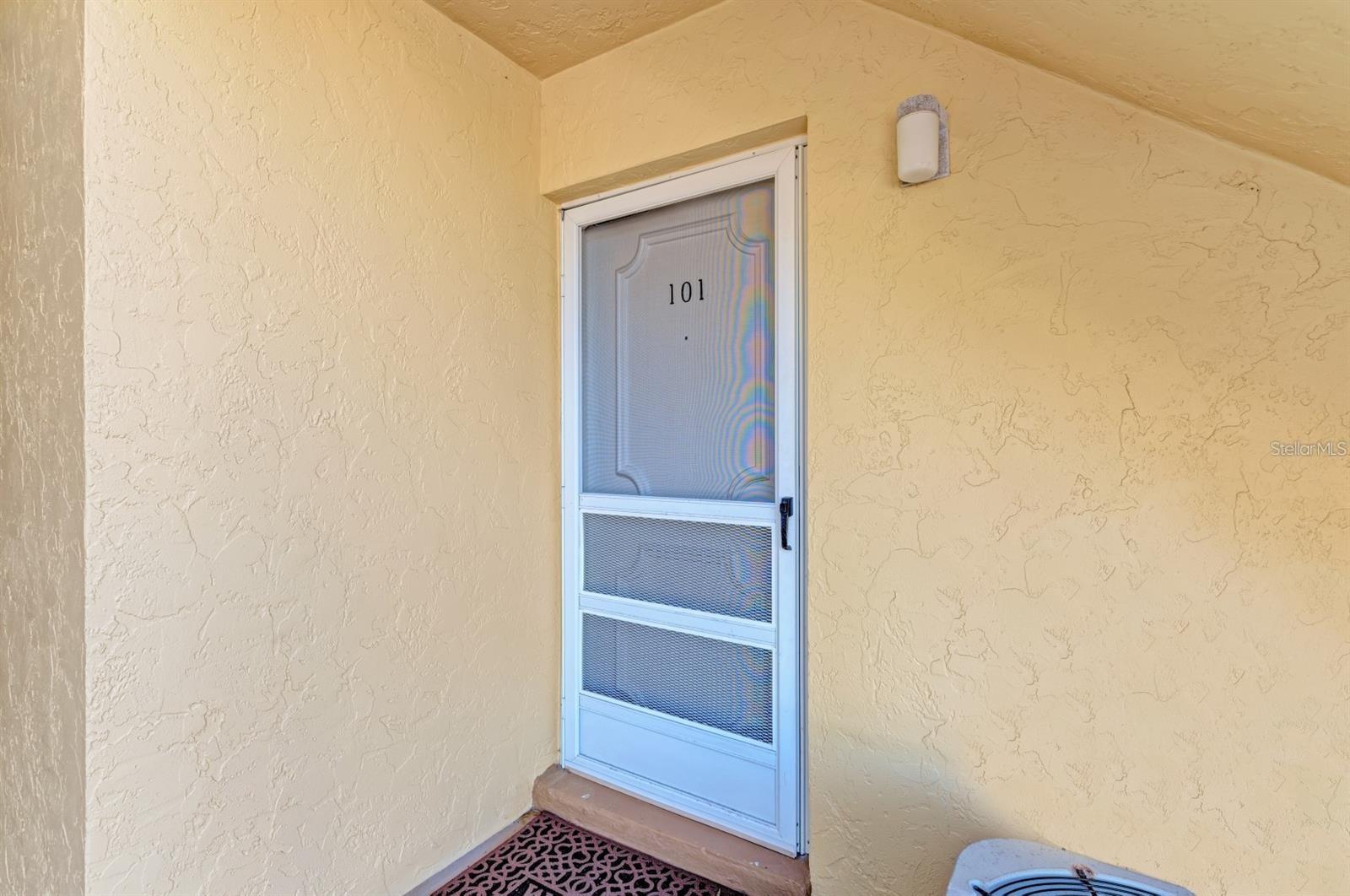 129 TYLER DR #101, SARASOTA, FL — photo 2