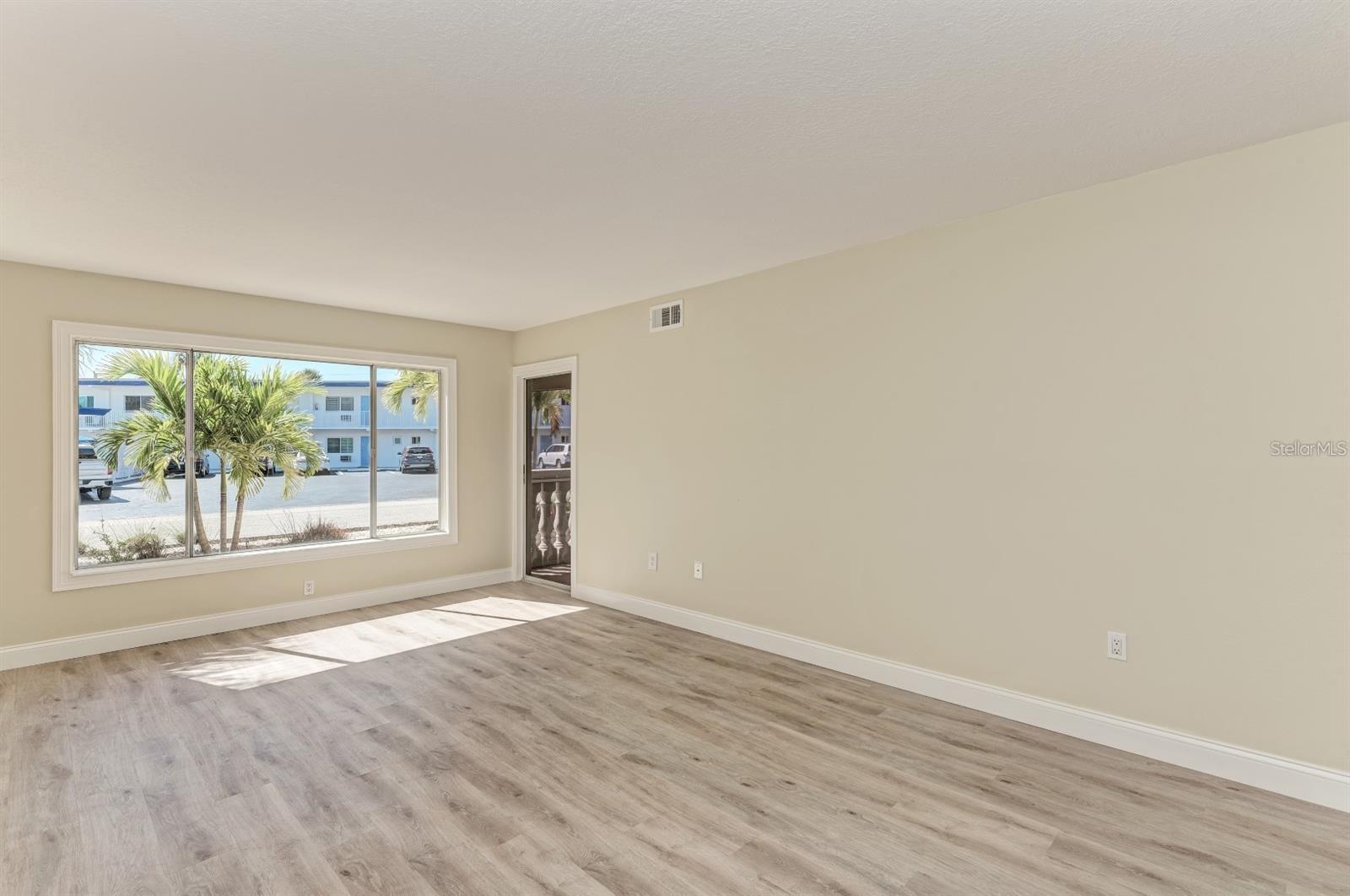 129 TYLER DR #101, SARASOTA, FL — photo 4