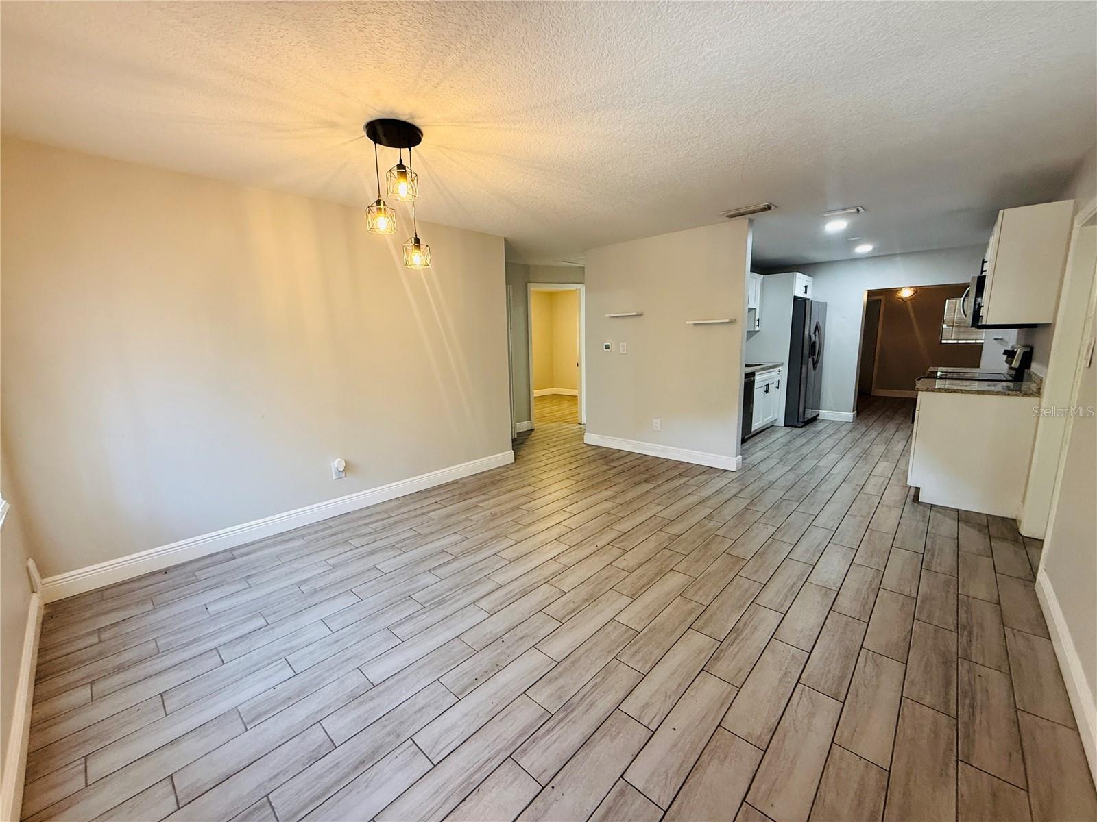 4203 E YUKON ST, TAMPA, FL — photo 3