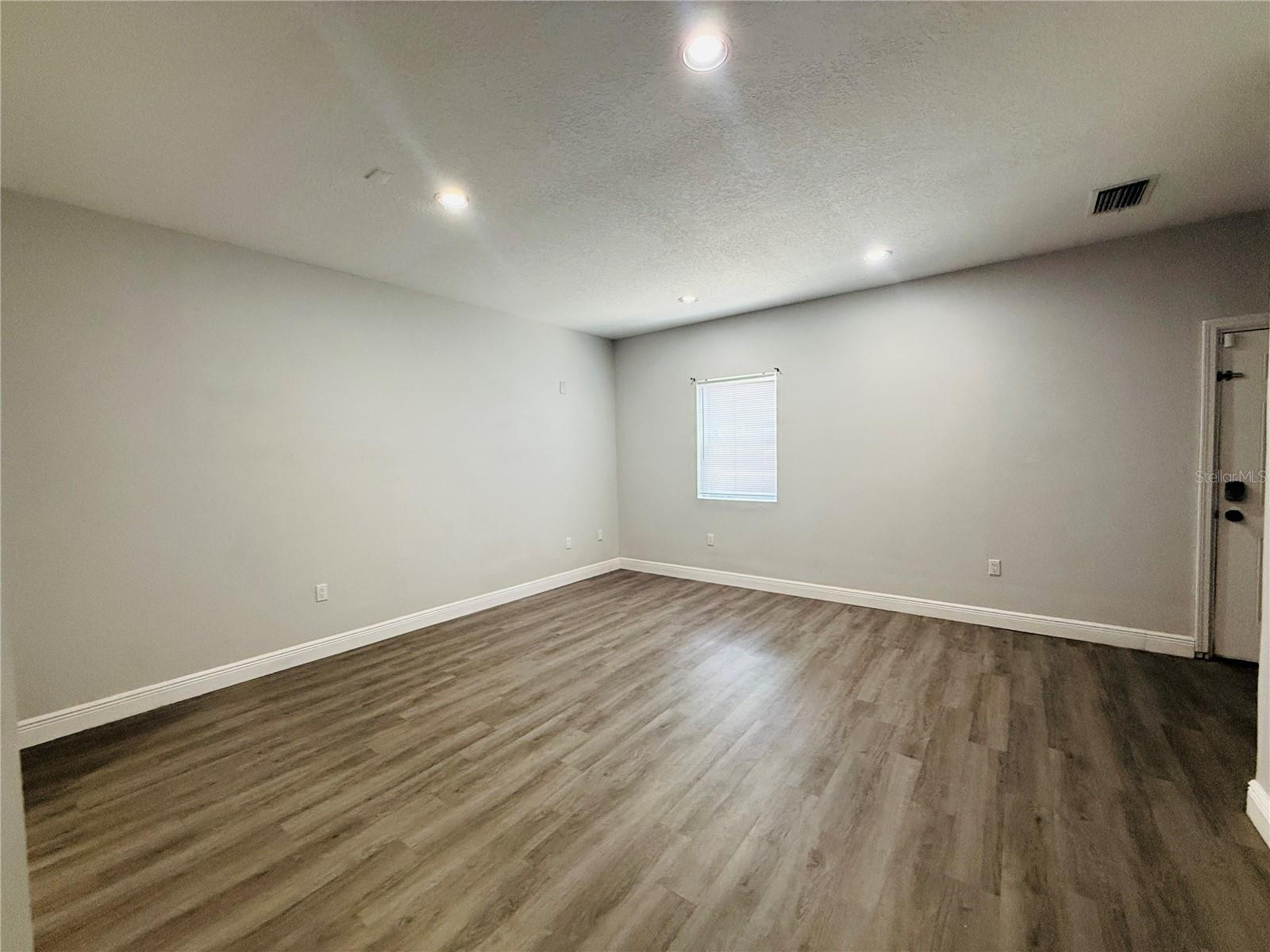 4203 E YUKON ST, TAMPA, FL — photo 13