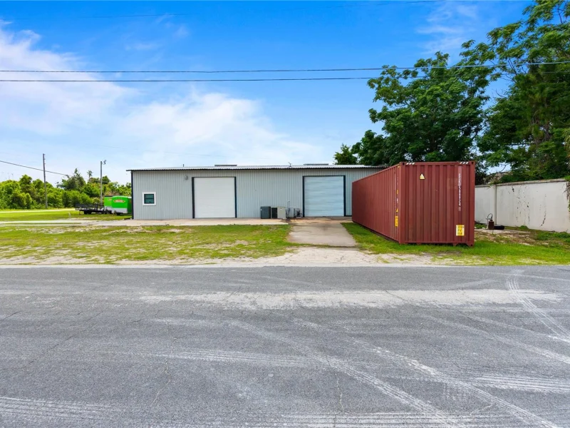 15601 OLD US HIGHWAY 441, TAVARES, FL