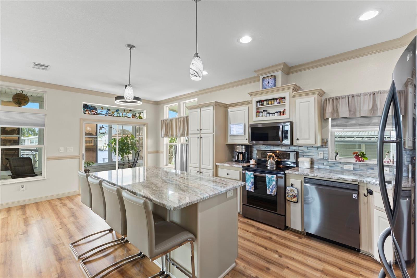7174 MOUNT ARLINGTON DR NE #419, ST PETERSBURG, FL — photo 5