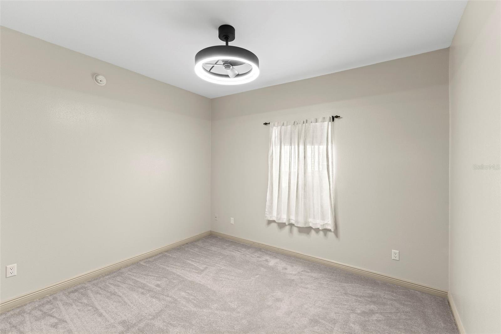 7174 MOUNT ARLINGTON DR NE #419, ST PETERSBURG, FL — photo 21