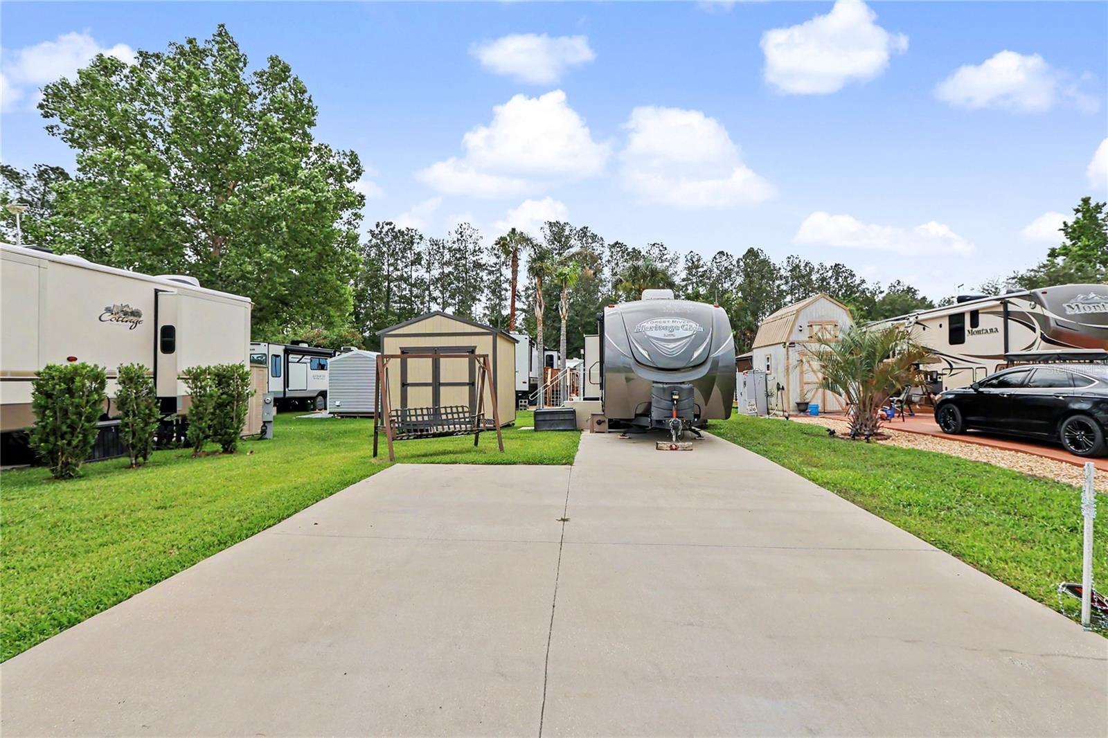 2923 NE 104TH AVE, SILVER SPRINGS, FL — photo 2