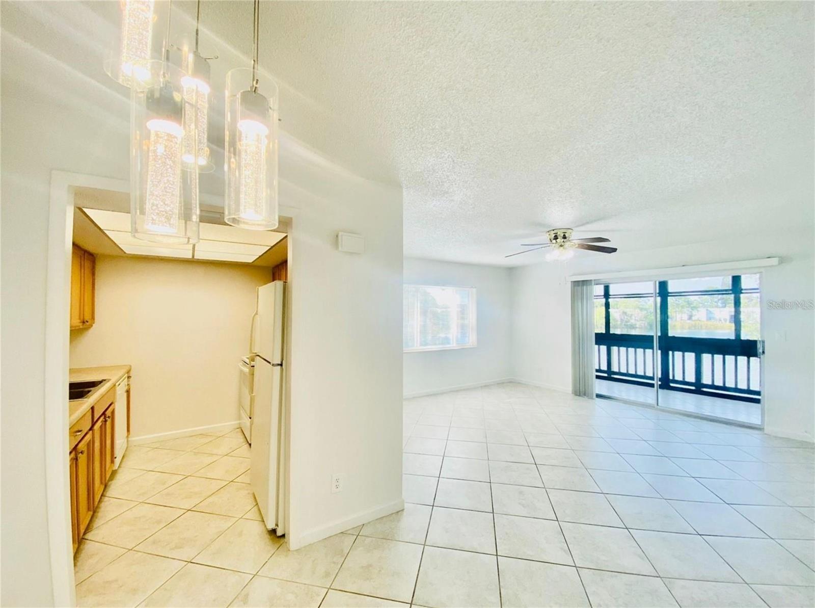 633 N KEENE RD #APT C, CLEARWATER, FL — photo 4