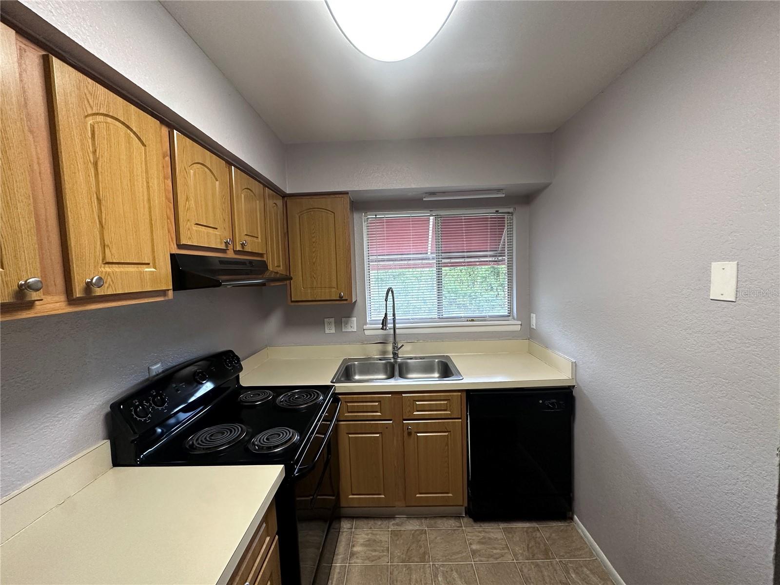 4111 S SEMORAN BLVD #3, ORLANDO, FL — photo 3
