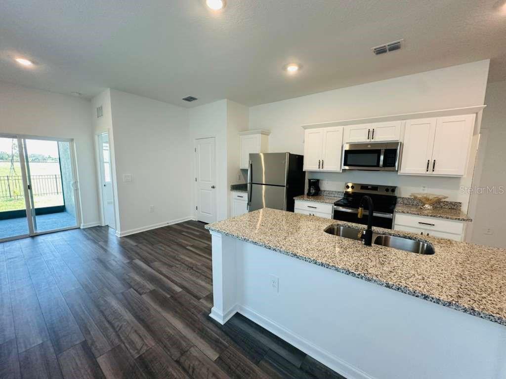 10473 CURVING CREEK LOOP, PARRISH, FL — photo 5