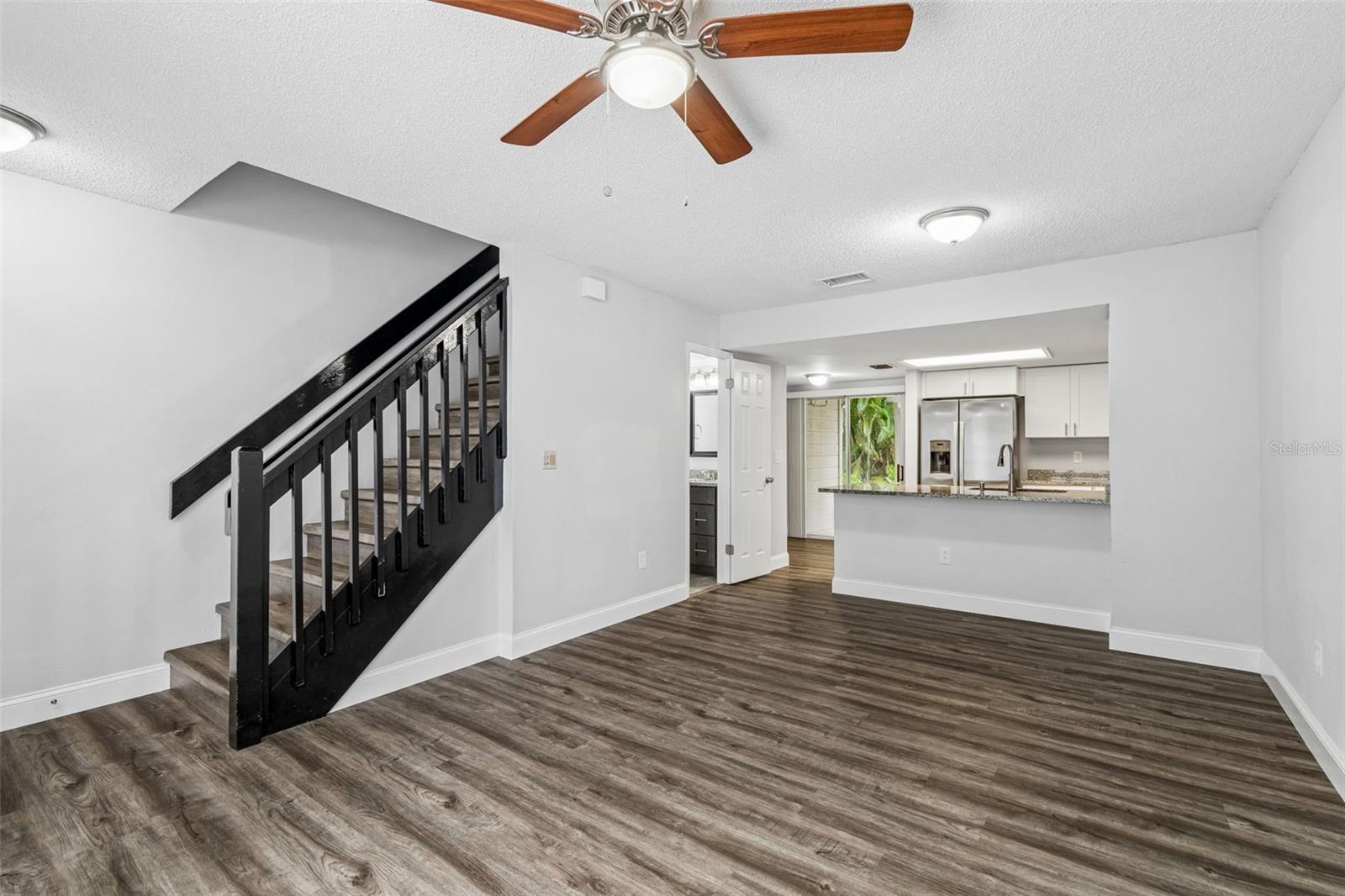 1403 BRIGADOON DR, CLEARWATER, FL — photo 7