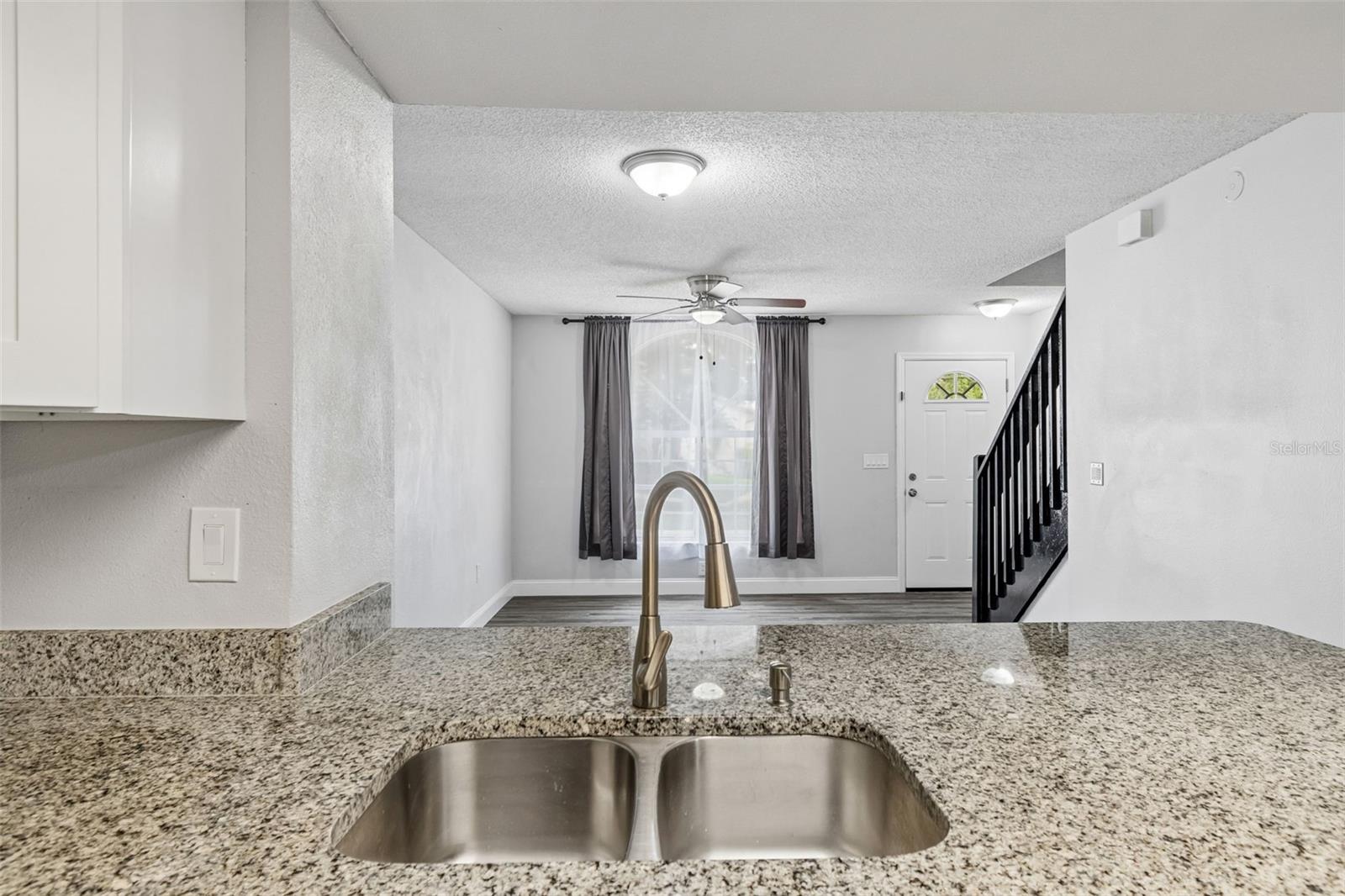 1403 BRIGADOON DR, CLEARWATER, FL — photo 12