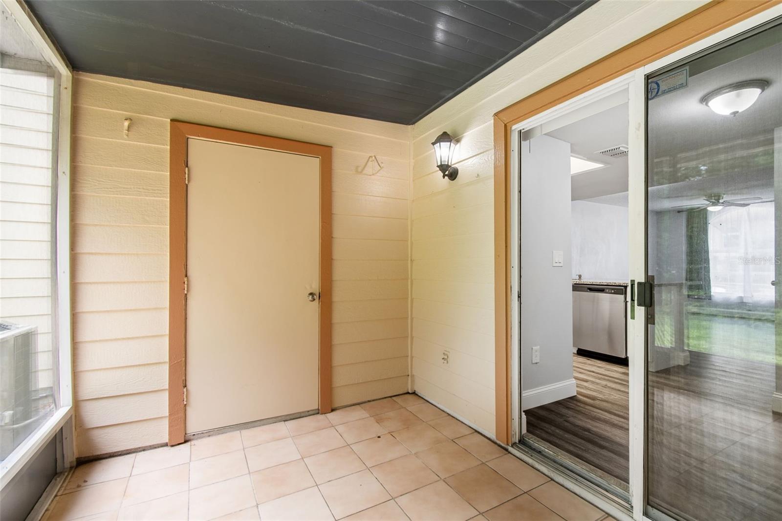 1403 BRIGADOON DR, CLEARWATER, FL — photo 33