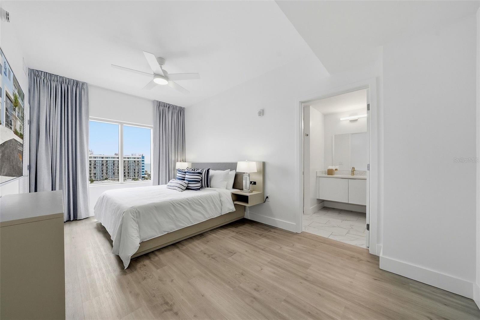411 E SHORE DR #502, CLEARWATER BEACH, FL — photo 5