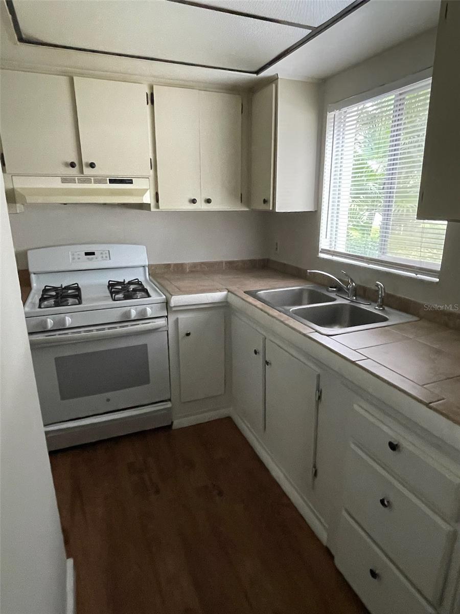 2001 SAN MARCOS DR SE #11, WINTER HAVEN, FL — photo 4