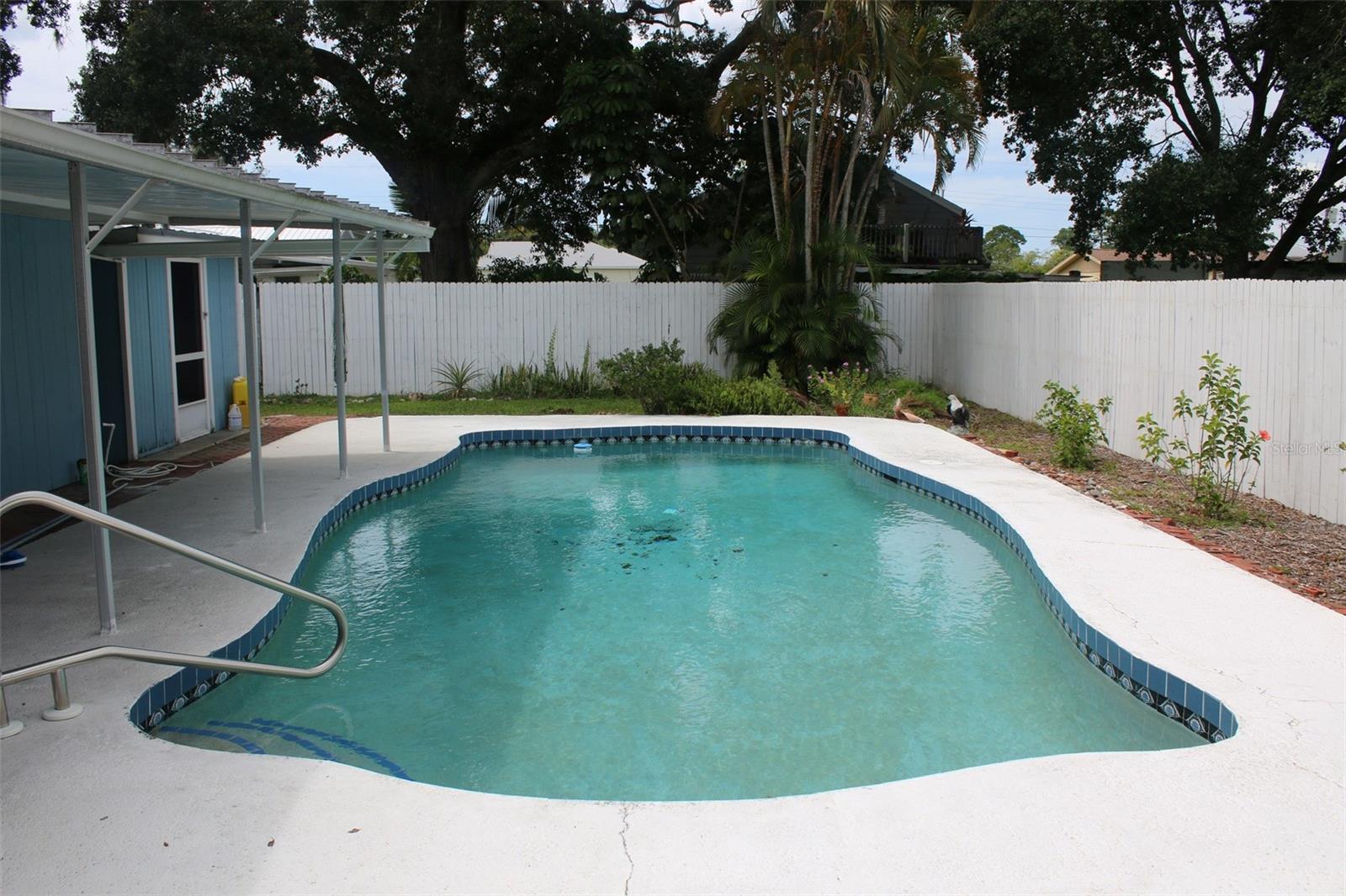 407 N POMPANO AVE, SARASOTA, FL — photo 2