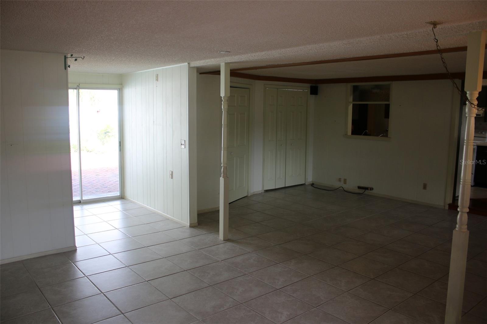 407 N POMPANO AVE, SARASOTA, FL — photo 4