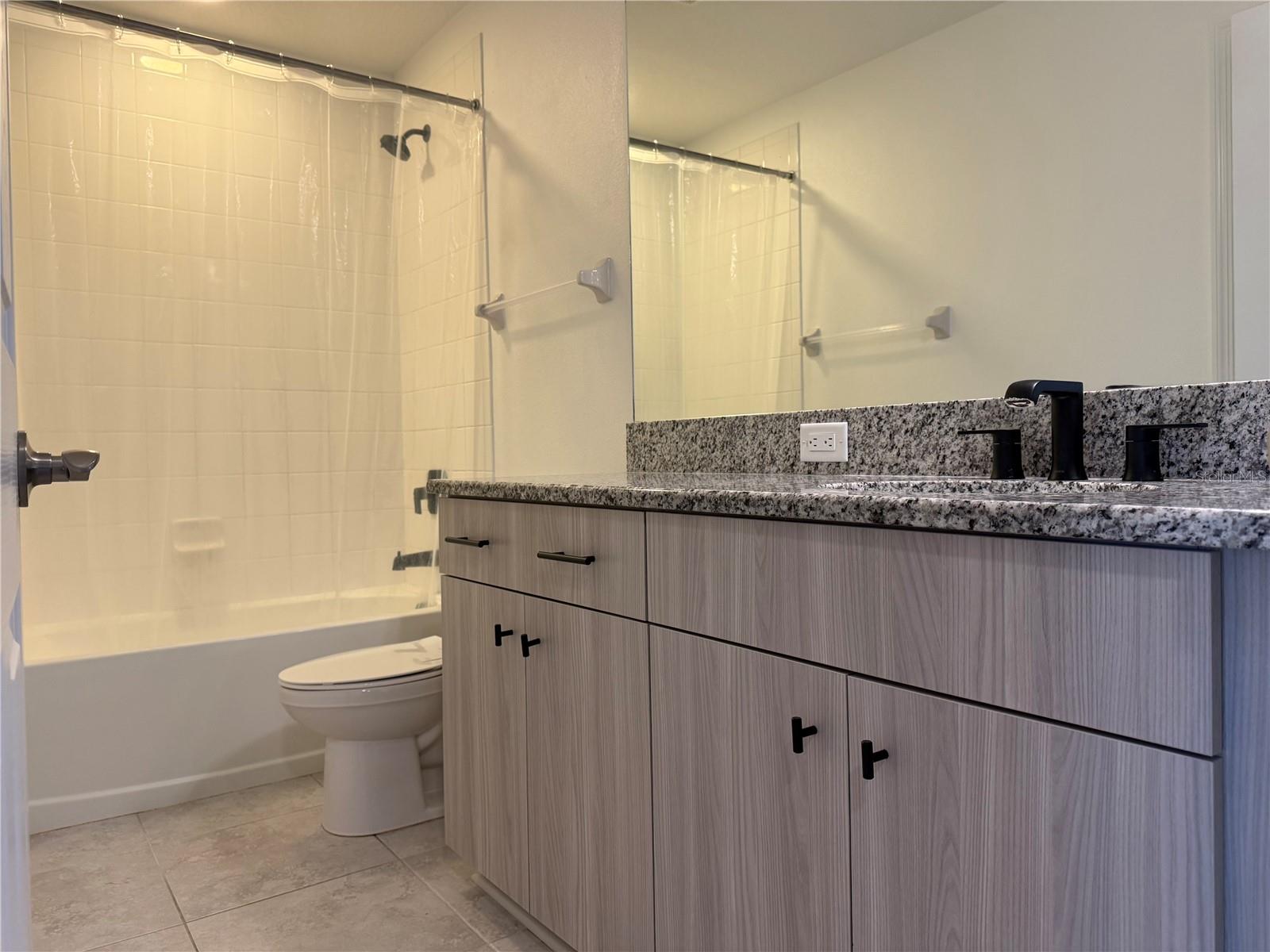 33263 SYCAMORE LEAF DR, WESLEY CHAPEL, FL — photo 15