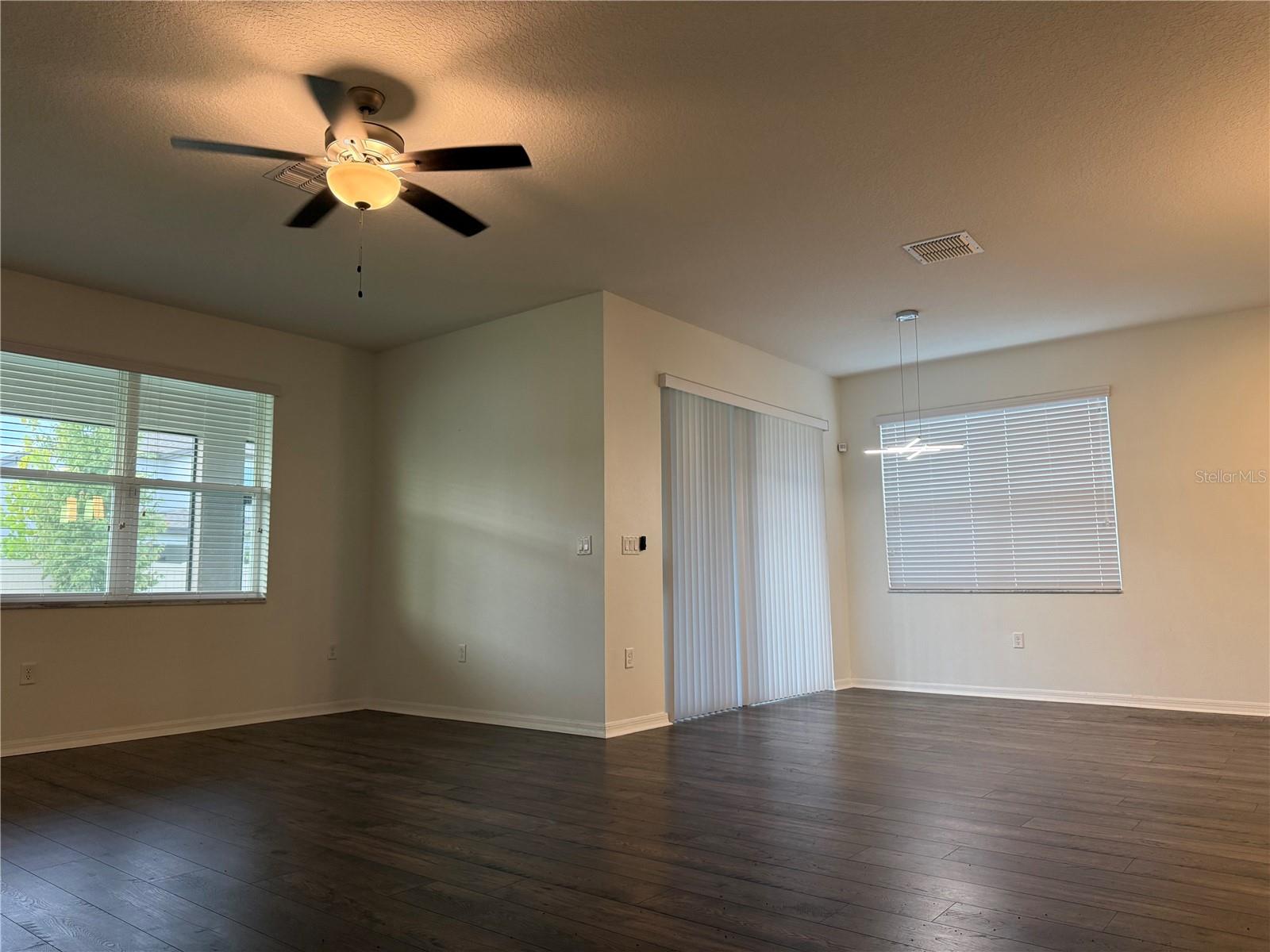 33263 SYCAMORE LEAF DR, WESLEY CHAPEL, FL — photo 39
