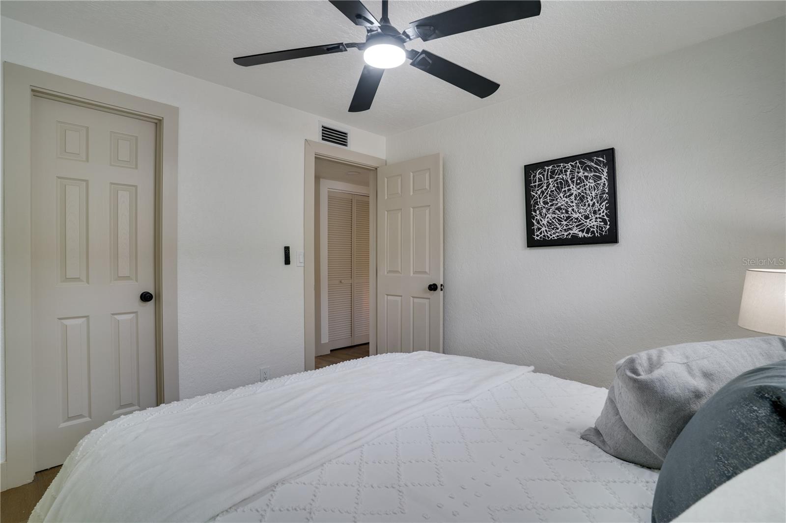 326 41ST AVE N, ST PETERSBURG, FL — photo 19