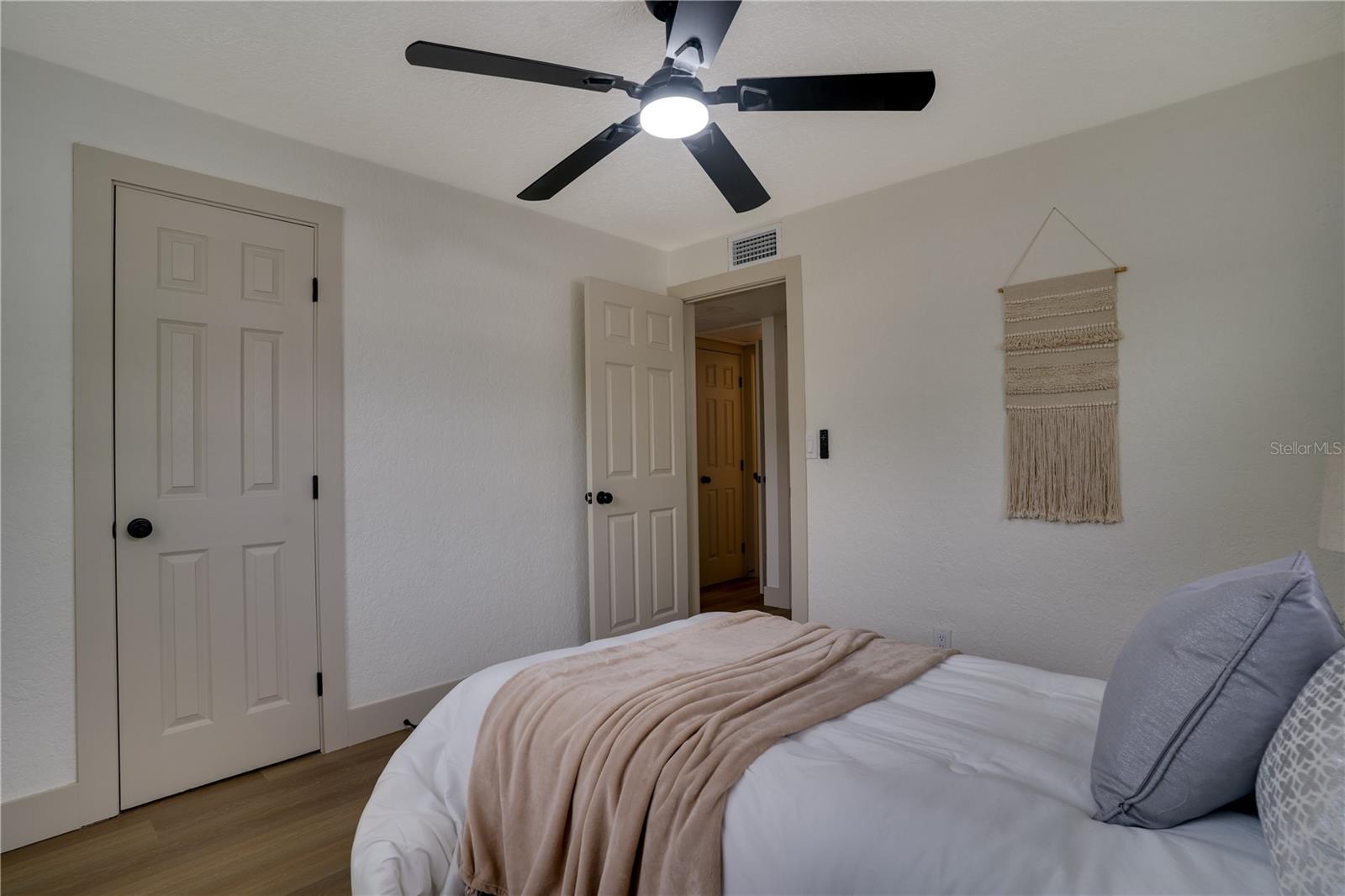 326 41ST AVE N, ST PETERSBURG, FL — photo 21