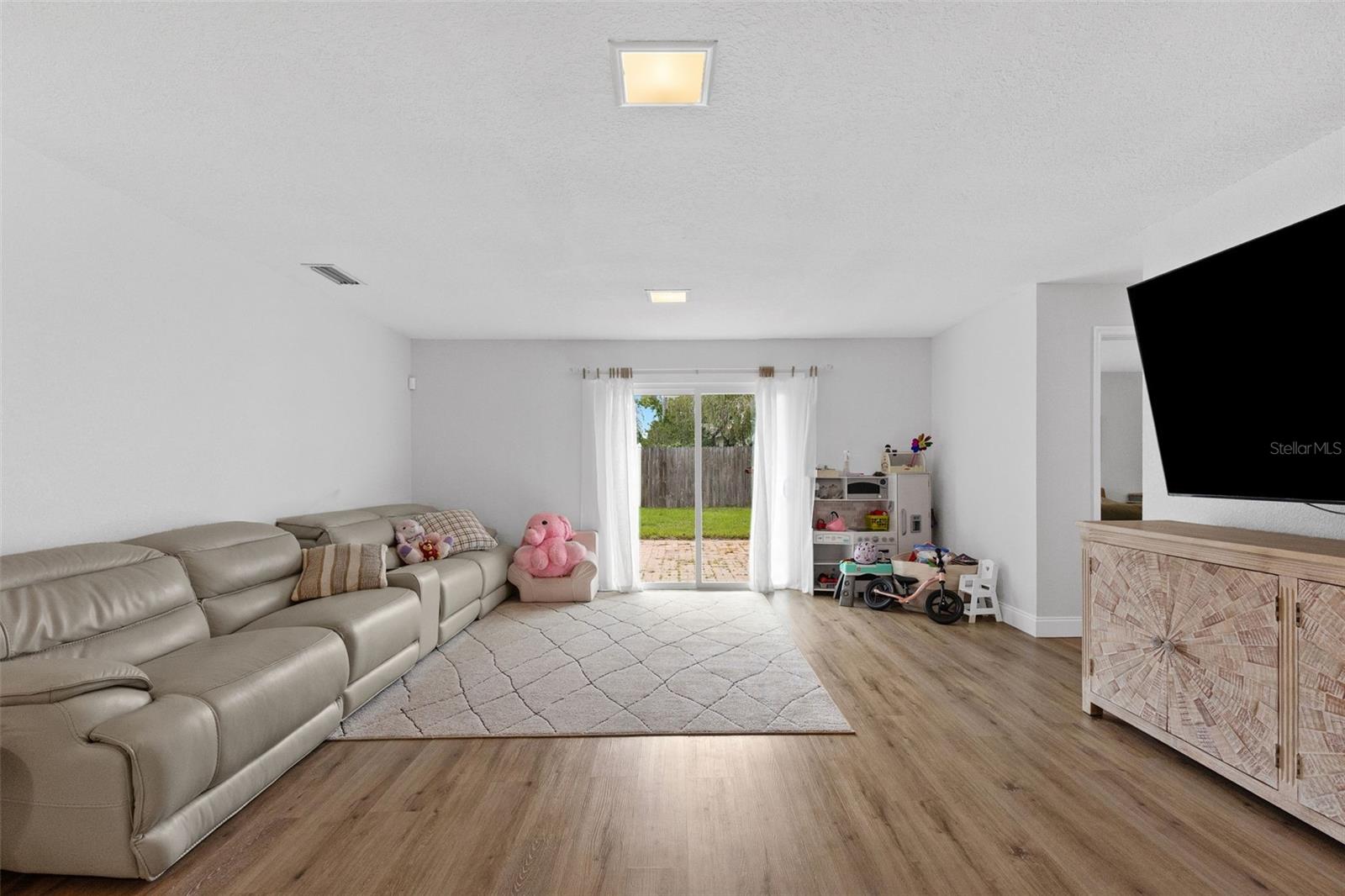 15917 COUNTRY FARM PL, TAMPA, FL — photo 9