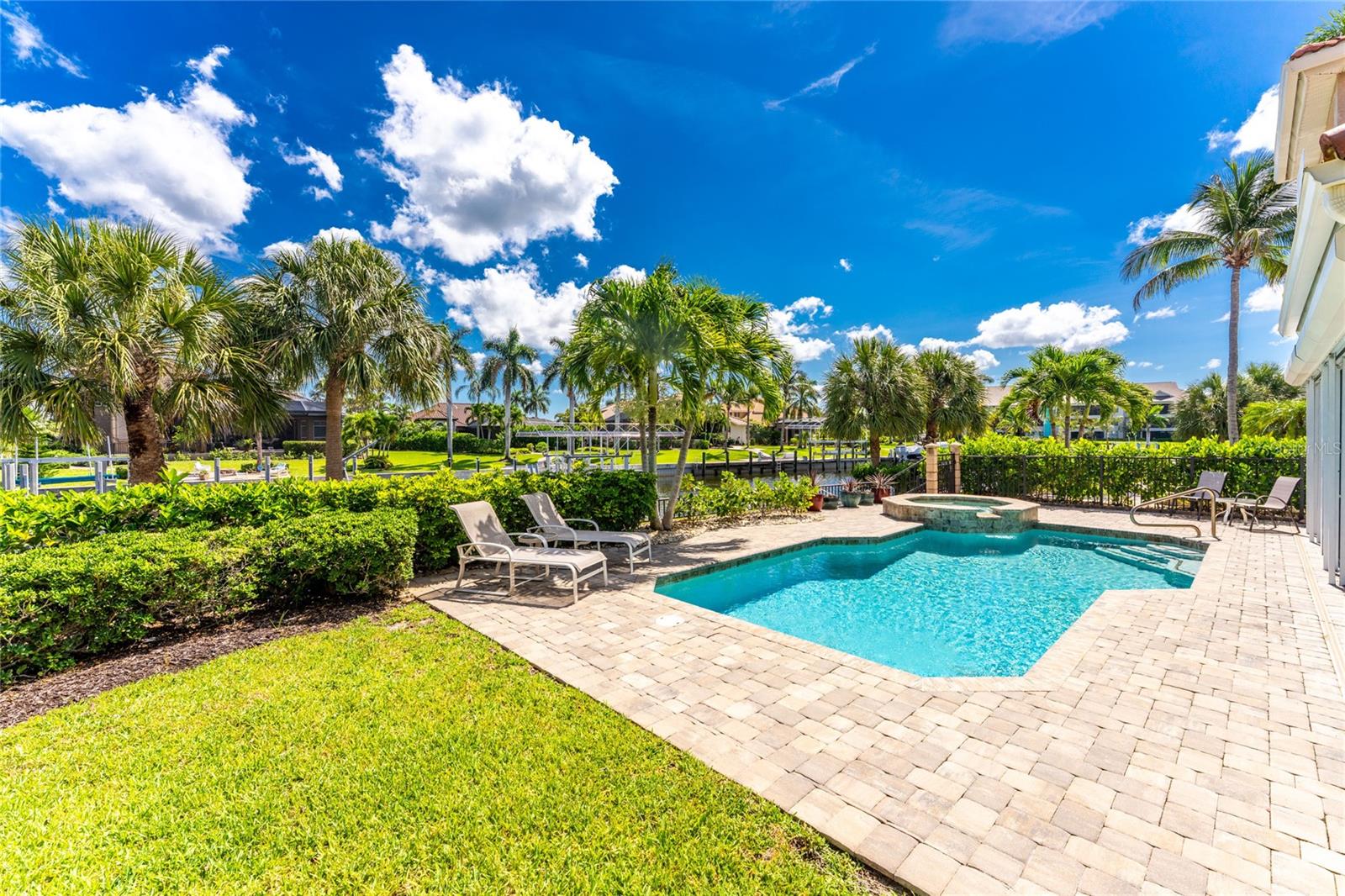3341 SUNSET KEY CIR, PUNTA GORDA, FL — photo 31